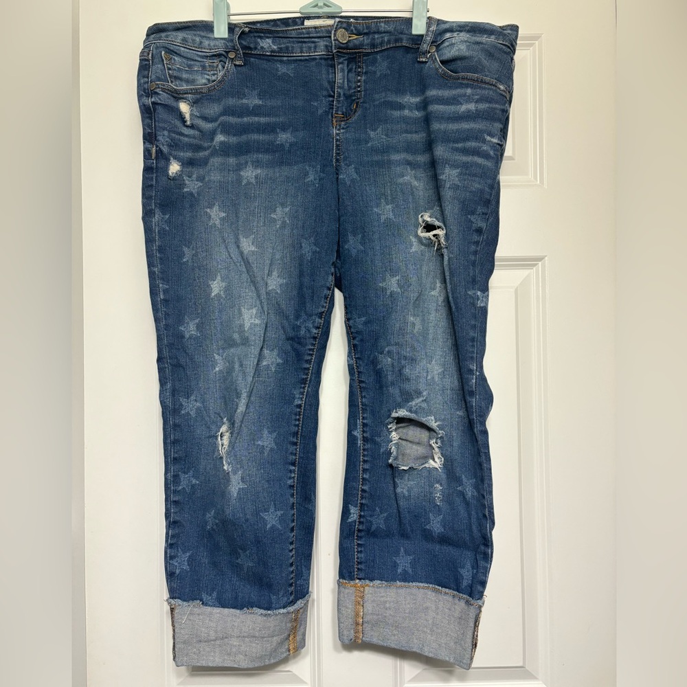 Torrid cropped faded star jeans size 16